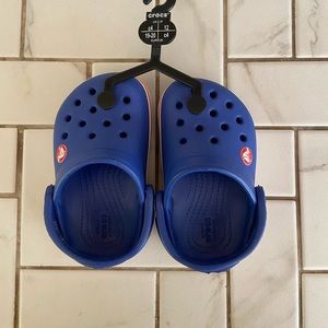 C4 crocs